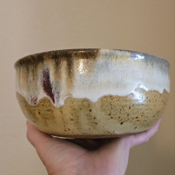 Stoneware 8in Bowl - Picture 2 of 7